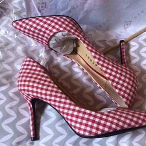 Katy Perry red white gingham pointy toe pumps 7.5